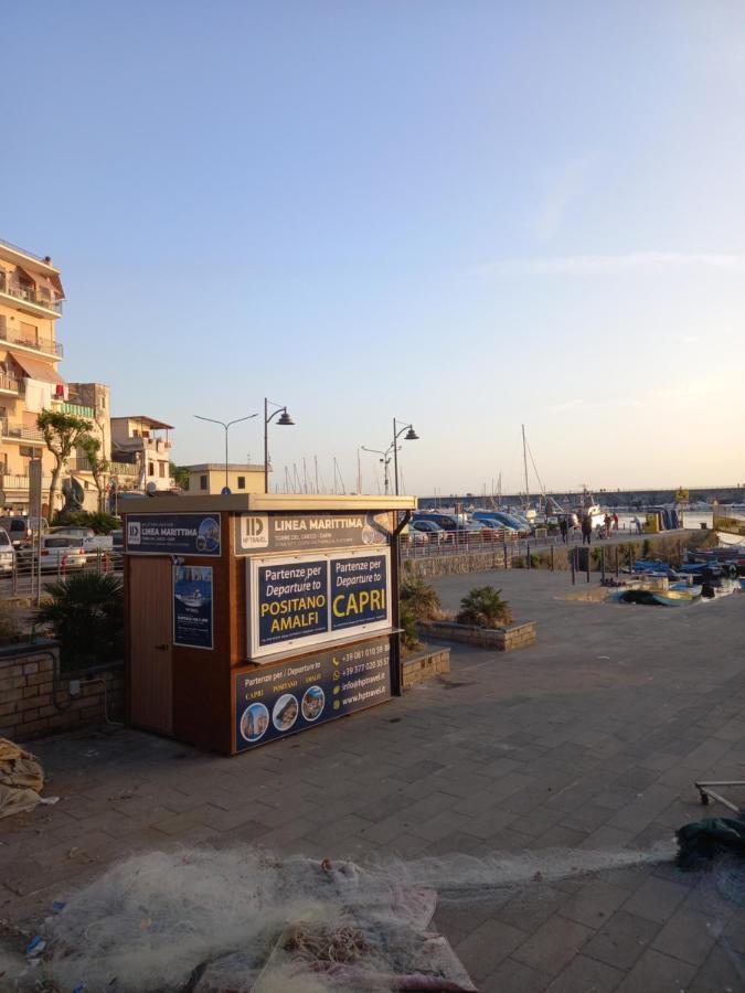 La Via Del Mare Bed and Breakfast Torre del Greco Buitenkant foto