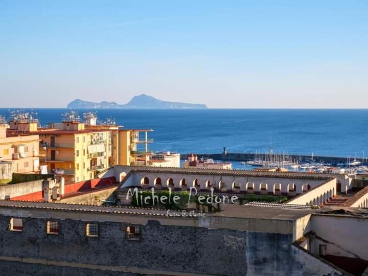 La Via Del Mare Bed and Breakfast Torre del Greco Buitenkant foto